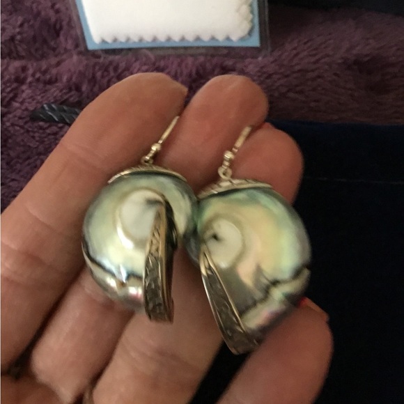 Artisan Crafted Samual B Sterling Silver Dangle Gemstone Shell Earrings - Picture 4 of 9
